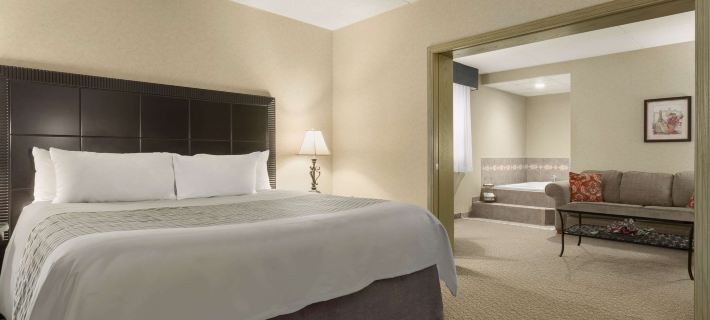 Travelodge by Wyndham Winnipeg East Hotels in Winnipeg