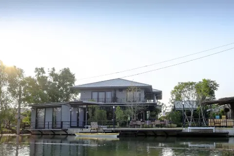 อัมพวา คาซ่า ปลาทู