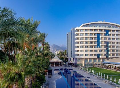 Porto Bello Hotel Resort & Spa