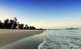 Pantai Regal Hotel