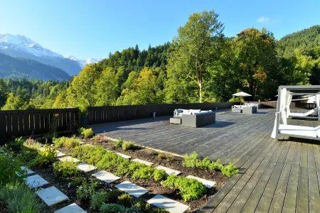 Das Graseck - Mountain Hideaway & Health Care Отели в г. Крюн