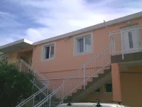 Apartments Jela Hotels in Tucepi