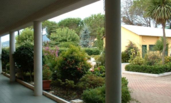 Hotel Mercede 2 - Housity