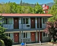 Timbers Inn and Suites