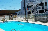 Hammock Inn & Suites North Beach Hotel - Beach