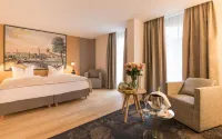 Hotel Bayerischer Hof Hotel dekat Walderlebniszentrum Tennenlohe