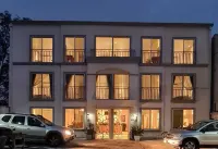 Lop Inn Hotels near Anibal's