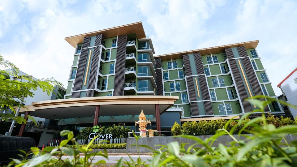 Clover Hotel Hatyai