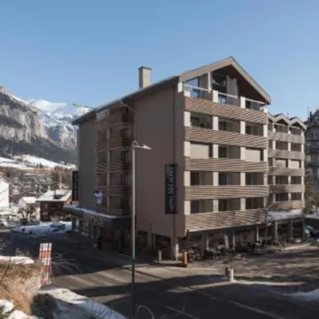 Hotel des Alpes