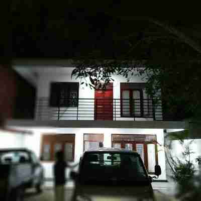 Himo Guest Inn Hotel Exterior