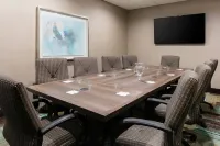 Hampton Inn and Suites Hudson - parking