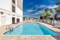 Holiday Inn Express & Suites LAKELAND SOUTH by IHG Hotel di Bartow