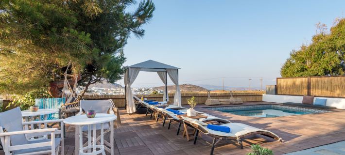 Eiriana Luxury Suites Hotels in Milos
