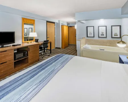 AmericInn by Wyndham Sayre Hotels in Beckham County