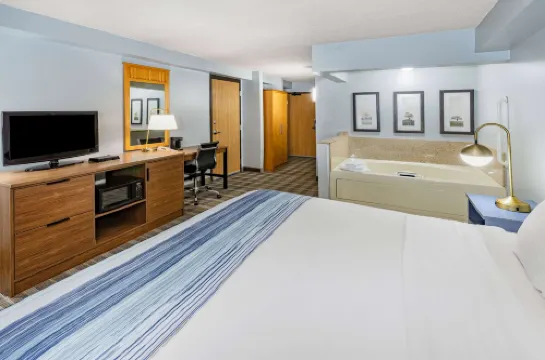 AmericInn by Wyndham Sayre