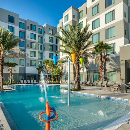 Residence Inn Orlando at Millenia Отели рядом с достопримечательностью «Колледж Валенсия»