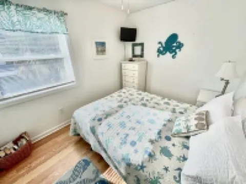 Boston Commons 101 3 Bedroom Condo by RedAwning