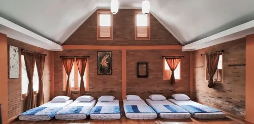 The Cabin Bungalow Hotels in Pakem