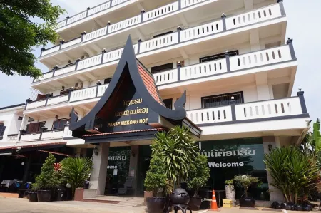 Intouch Riverside Hotel