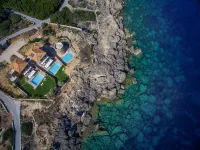 Armonia Seaside Villas