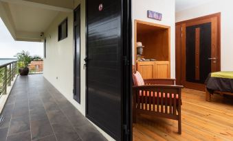 Happy Days Guest House