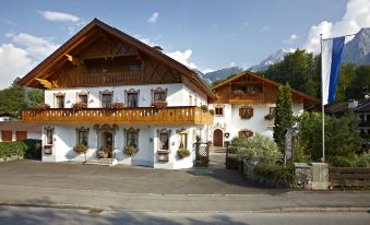 Hotel Alpspitz B&B