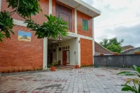 Oemahku Guest House Syariah Kendal 호텔