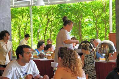 レストラン カタラッキー ヴィラ&プールアクセス プーケットの写真