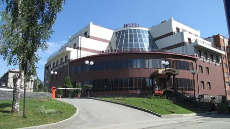 Gostinyij Dvor Hotel