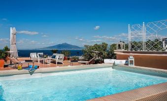 The Attic Sorrento - Rooftop Pool and Water Views
