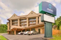 Clarion Pointe Downtown Gatlinburg Hotels near Gatlinburg TN