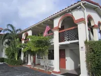 Lake Side Lodge Hotels in Lake Worth