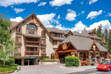 Banff Caribou Lodge and Spa