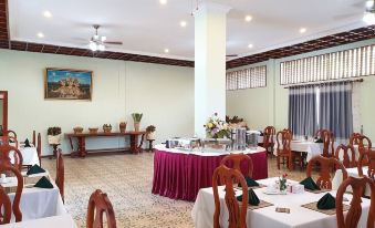 Sam Moon's Hotel Angkor