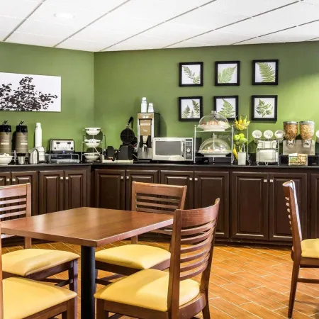 Clarion Pointe Albemarle