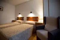 Hotel Los Perales Hotels in Puebla de Sanabria