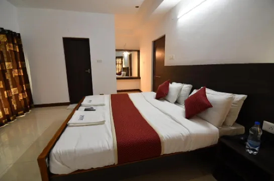 Lake View Hotel