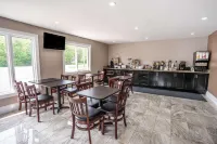 Super 8 by Wyndham Kingston