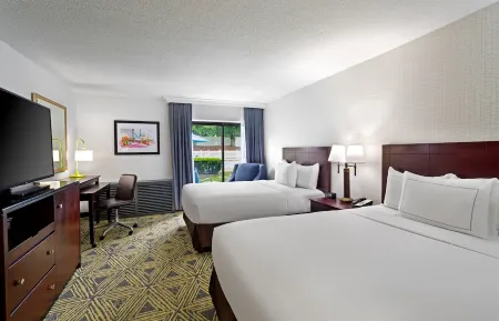 DoubleTree by Hilton Pittsburgh - Meadow Lands