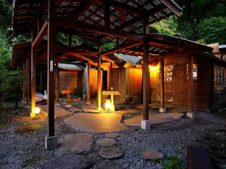 Hotel Katsuho Отели в г. Сибукава