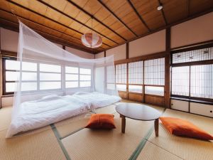 Large Family Accommodation Tsuji Family