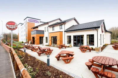 Premier Inn Stourbridge Town Centre Hotel dekat Old Courthouse