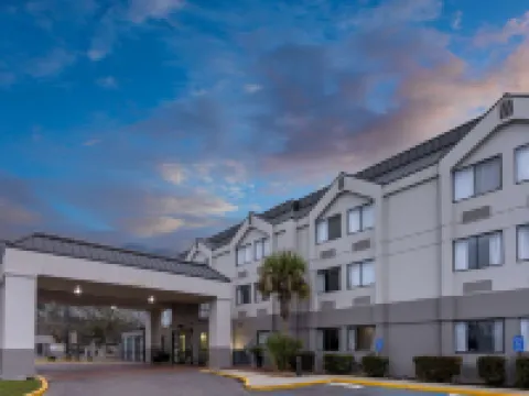 Baymont by Wyndham Saraland Hotels in Saraland