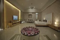LM Farms Hotel di Bilaspur