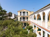 Domus Alta Hotels in Planos
