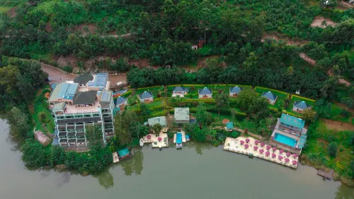 Bunyonyi Safaris Resort Hotels in Ndorwa
