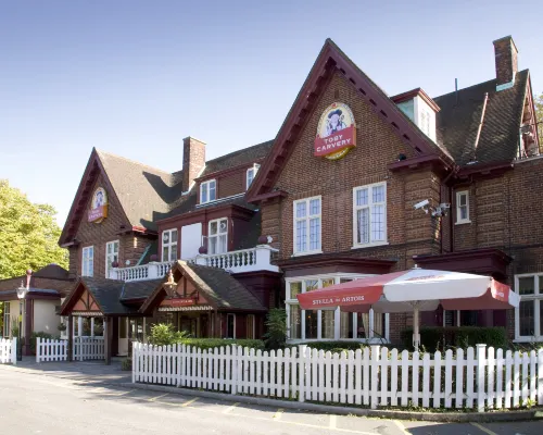 Premier Inn Loughton/Buckhurst Hill Hotels near Hainault