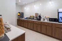 La Quinta Inn & Suites by Wyndham Augusta/Fort Eisenhower - 朝食