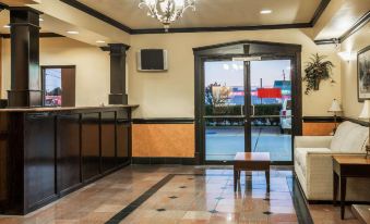 Econo Lodge Beaumont I-10 South