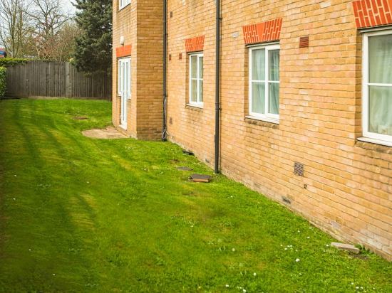 Hendon Pad - Austin David Apartments